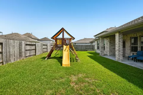 Exterior - 3827 Robinson Bend Dr, Spring, TX 77386 photo 6 of 7