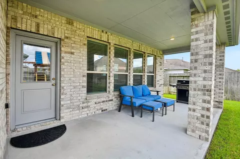 Exterior - 3827 Robinson Bend Dr, Spring, TX 77386 photo 4 of 7