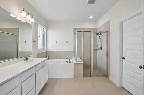 Bath - 3827 Robinson Bend Dr, Spring, TX 77386 photo 1 of 5