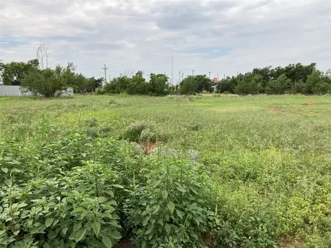 1479 Holman Rd, Burkburnett, TX 76354