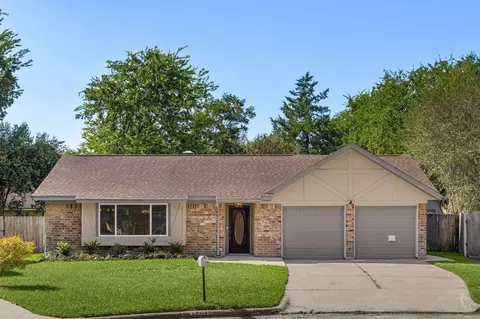9739 Philmont Dr, Houston, TX 77080