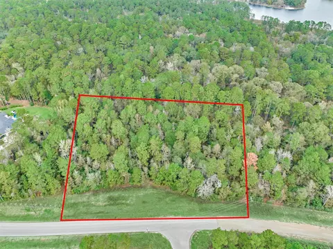 498 Lonestar Rd, Huntsville, TX 77340