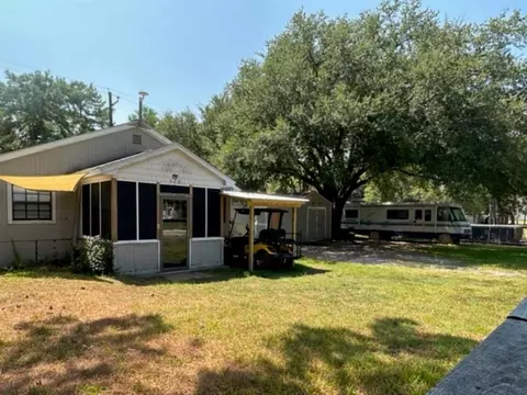 120 Saturn Dr, Trinity, TX 75862 photo 1