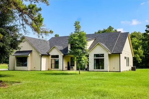 2593 Fm 357, Kennard, TX 75847