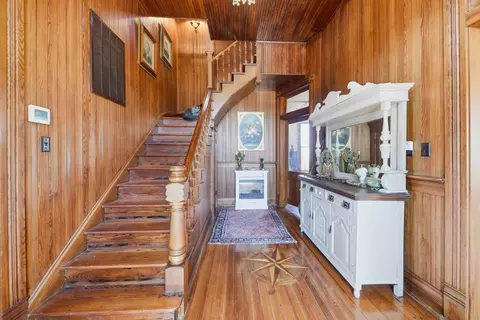 1 Bednar Ln, La Grange, TX 78945
