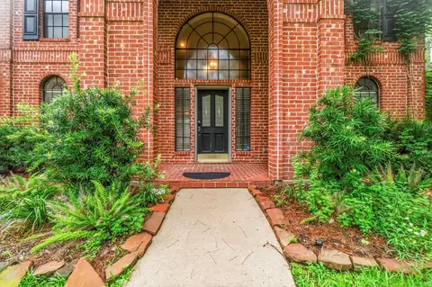 Exterior - 18606 Candlechase Dr, Spring, TX 77388 photo 3 of 4