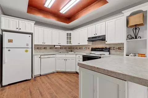 Kitchen - 18606 Candlechase Dr, Spring, TX 77388 photo 5 of 6