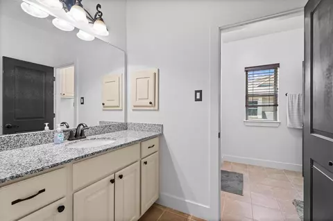 Bath - 15718 Conners Ace Dr, Spring, TX 77379 photo 7 of 9