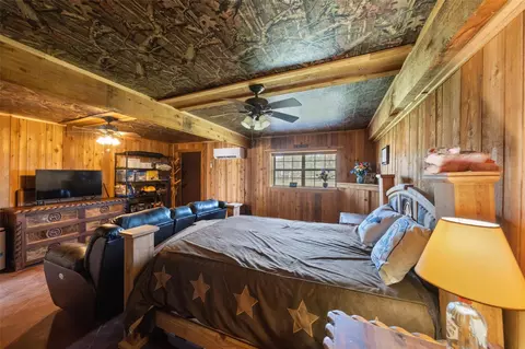 Bedroom - 28659 Double Culvert Rd, Hempstead, TX 77445 photo 3 of 4