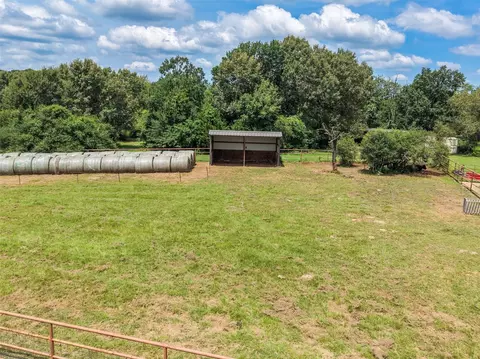 Exterior - 28659 Double Culvert Rd, Hempstead, TX 77445 photo 7 of 9