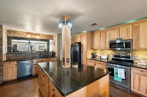 Kitchen - 28659 Double Culvert Rd, Hempstead, TX 77445 photo 1 of 2
