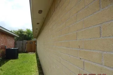 Exterior - 6402 Brookgate Dr, Spring, TX 77373 photo 5 of 6