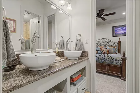 Bath - 3233 N State Highway 19, Trinity, TX 75862 photo 2 of 5