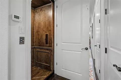 Entry Way - 3233 N State Highway 19, Trinity, TX 75862 photo 2 of 3