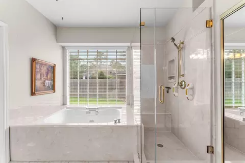 Bath - 18434 Big Cypress Dr, Spring, TX 77388 photo 2 of 5