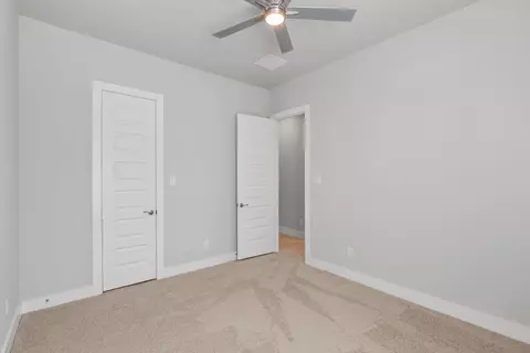 Bedroom - 413 Hampton Edge Ln, Waller, TX 77484 photo 6 of 8