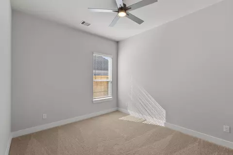 Bedroom - 413 Hampton Edge Ln, Waller, TX 77484 photo 4 of 8