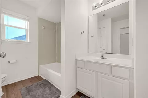 Bath - 21406 Snow Goose Ct, Spring, TX 77388 photo 4 of 7