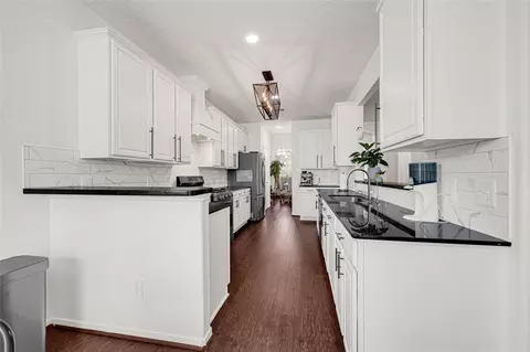 Kitchen - 21406 Snow Goose Ct, Spring, TX 77388 photo 1 of 2