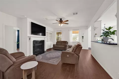 Living - 21406 Snow Goose Ct, Spring, TX 77388 photo 1 of 1