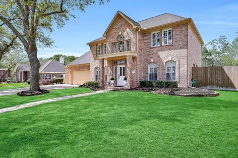 306 Melodywood Dr, Friendswood, TX 77546