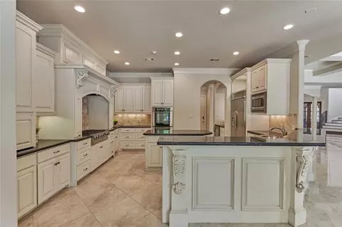 Kitchen - 8003 Marshall Falls Dr, Spring, TX 77379 photo 3 of 7
