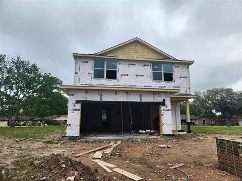 17 Greenbriar Loop, Angleton, TX 77515 photo 1
