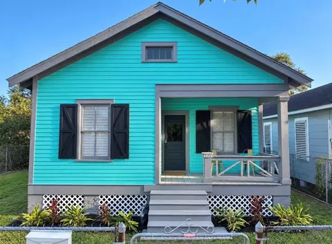 4807 Avenue P 12, Galveston, TX 77551