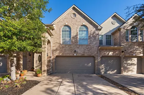 7526 N Linpar Ct, Houston, TX 77040