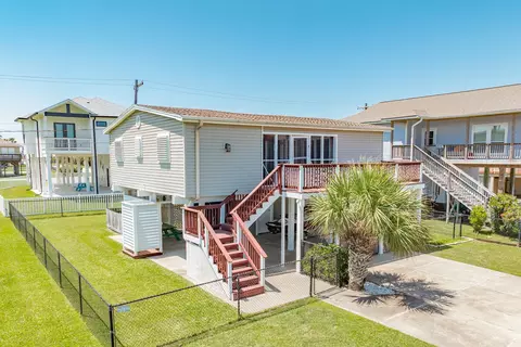 4134 Fort Bend Dr, Galveston, TX 77554