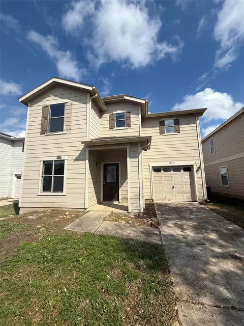 18914 Remington Mill Dr, Houston, TX 77073