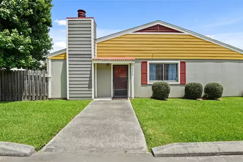 546 Georgetown St #4, Beaumont, TX 77707