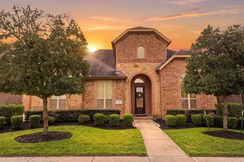 13920 N Lake Branch Ln, Houston, TX 77044