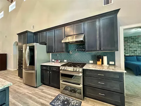 Kitchen - 1145 Goodson Loop, Pinehurst, TX 77362 photo 4 of 5