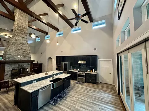 Kitchen - 1145 Goodson Loop, Pinehurst, TX 77362 photo 2 of 5