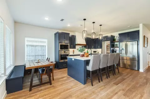 Kitchen - 2 Greystone Ct, Angleton, TX 77515 photo 2 of 7