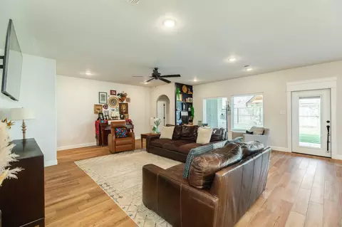 Other - 2 Greystone Ct, Angleton, TX 77515 photo 2 of 8