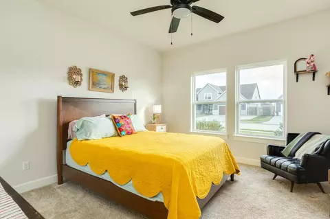 Bedroom - 2 Greystone Ct, Angleton, TX 77515 photo 3 of 3