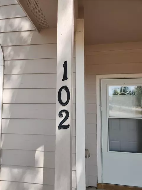 102 Turner Dr, Willis, TX 77378 photo 1
