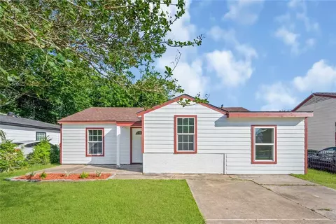 8423 Wier Dr, Houston, TX 77017
