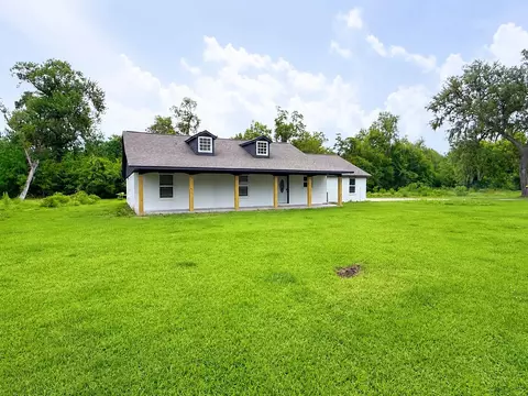 1011 County Road 678, Brazoria, TX 77422
