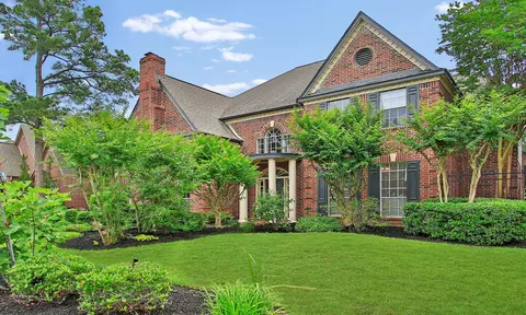 7711 Oxfordshire Dr, Spring, TX 77379