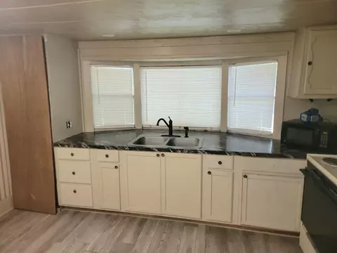 Kitchen - 36 E Whippoorwill Ln, Trinity, TX 75862 photo 1 of 3