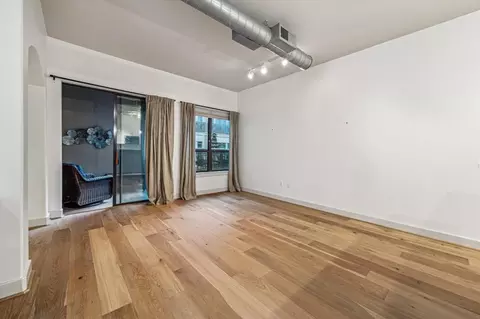 1901 Post Oak Blvd #1206, Houston, TX 77056