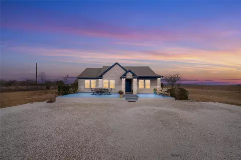 8307 W Green Leaf St, Brookshire, TX 77423