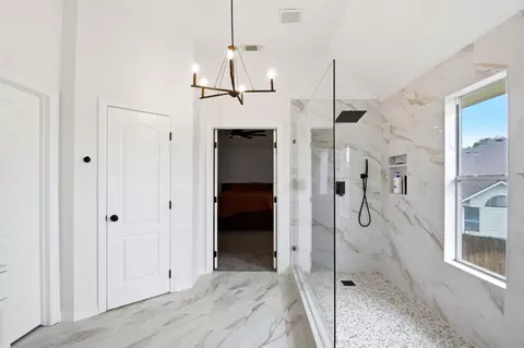Bath - 3123 Southern Cross Ct, Spring, TX 77373 photo 5 of 8