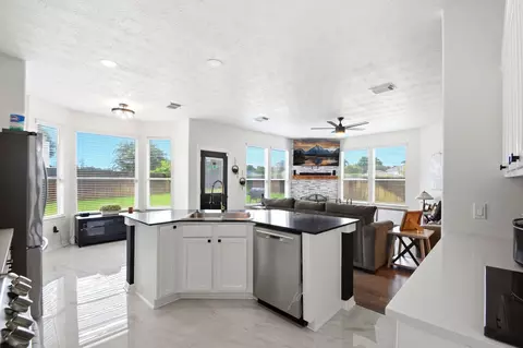 Kitchen - 3123 Southern Cross Ct, Spring, TX 77373 photo 3 of 4