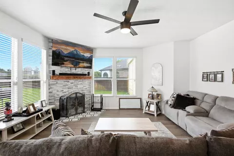 Living - 3123 Southern Cross Ct, Spring, TX 77373 photo 3 of 3