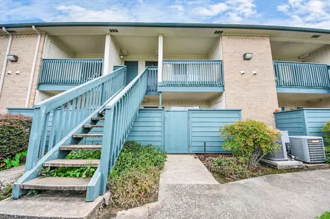 250 El Dorado Blvd #204, Webster, TX 77598