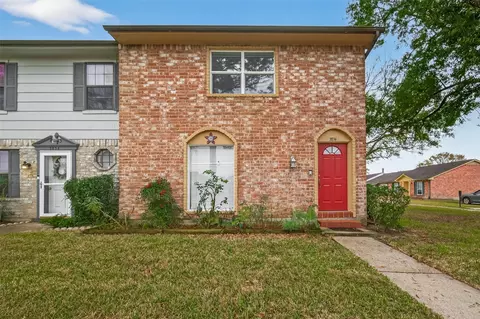 3834 Laura Leigh Dr, Friendswood, TX 77546